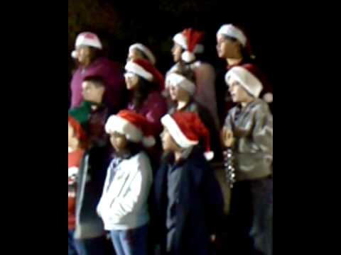 Jennie Reid Choir Singing @Christmas on Main Street