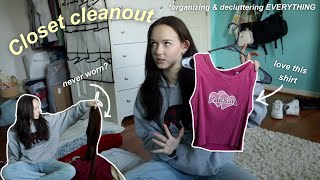 Decluttering & organizing my entire CLOSET! (CLOSET & DRESSER) by Rebecca Madison 417 views 3 months ago 10 minutes, 34 seconds