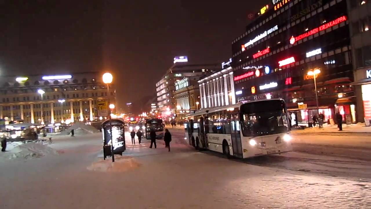 TURKU, Kauppatorin kulmaus joulukuu 2010.MOV