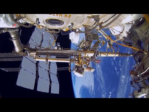 Космическая стыковка СОЮЗ с МКС. Очень красивое видео.