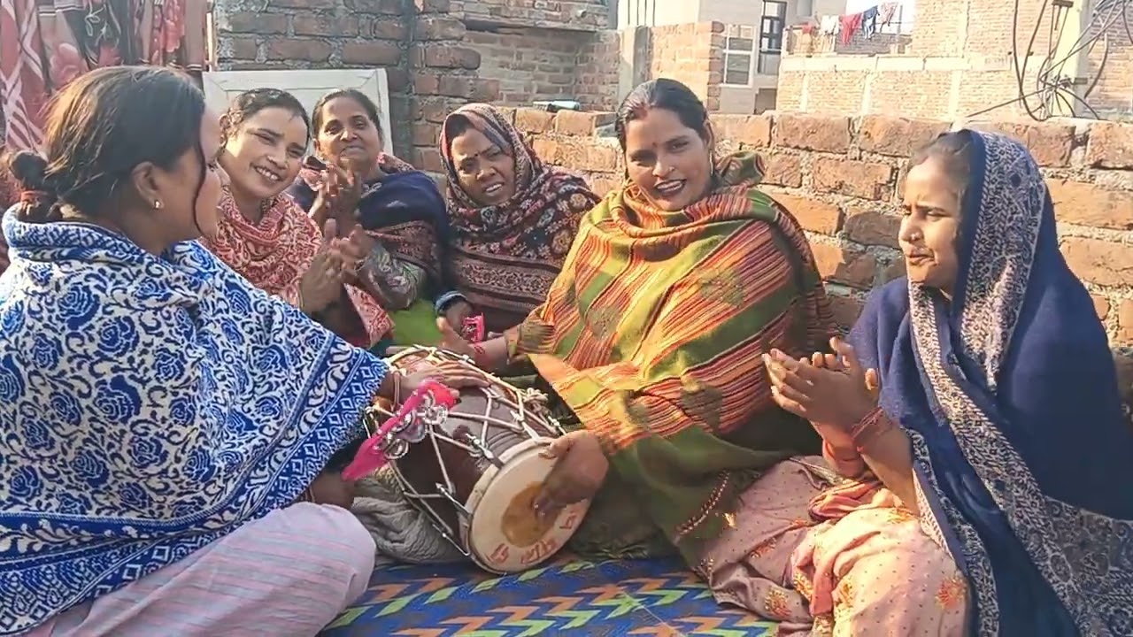 Ghar pe kiya naach gana 😊☺️