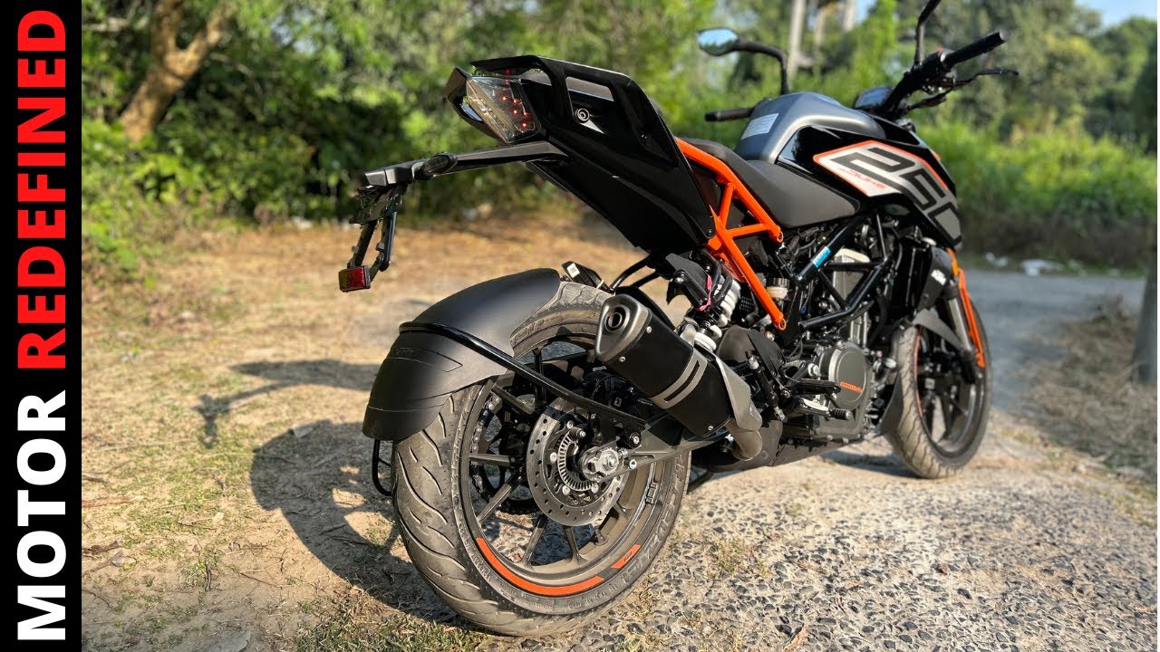 Yeh Hai All New 2022 KTM Duke 250 BS6 Detailed Review New Color