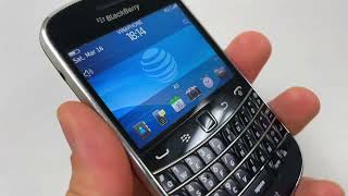 Nhìn lại huyền thoại blackberry 9900 ở năm 2024
