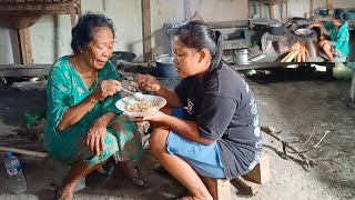 Download Lagu gara² nonton yutub mak tum langsong praktek bikin sarapan nasi goreng tiwol pagi ini rsanya enak pol MP3 Download Lagu gara² nonton yutub mak tum langsong praktek bikin sarapan nasi goreng tiwol pagi ini rsanya enak pol MP3
