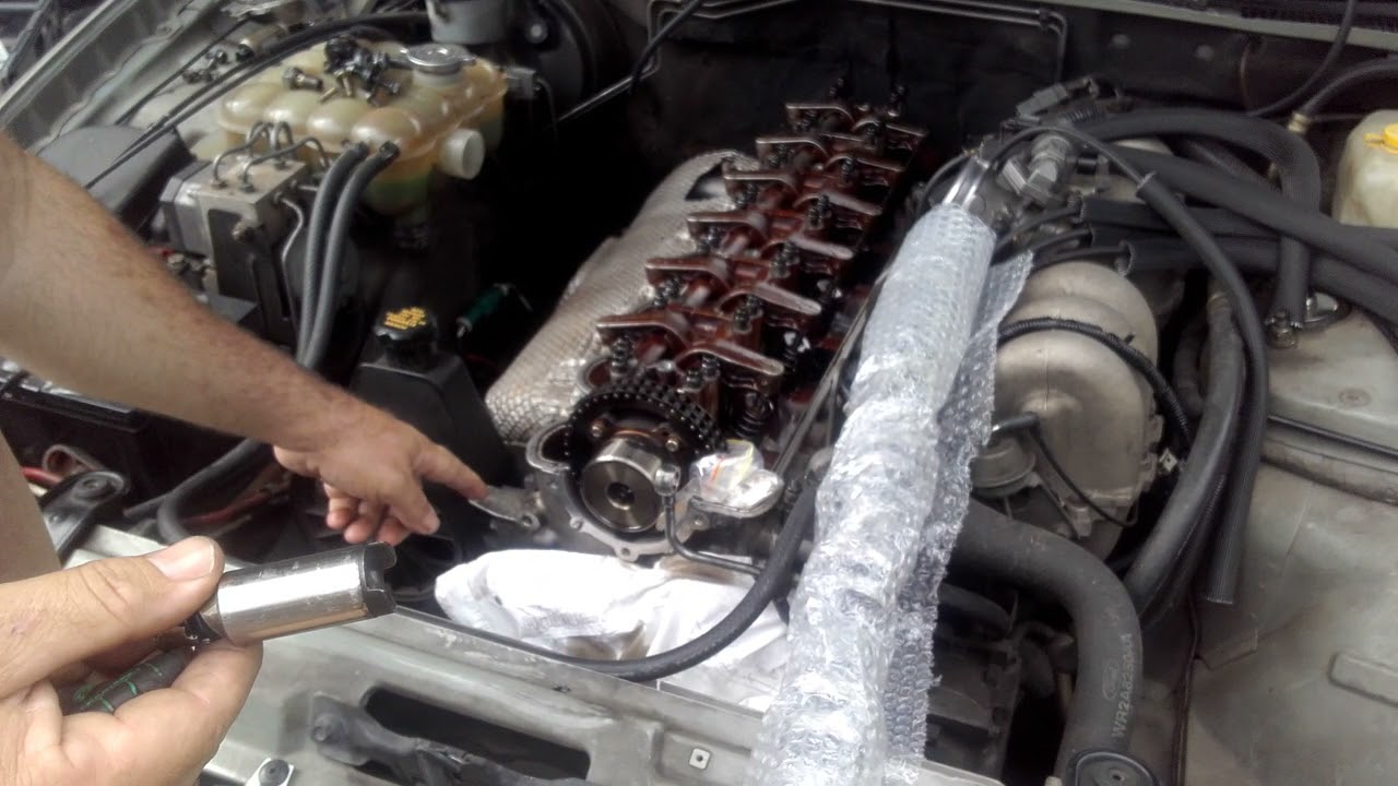 AU Falcon 4.0 release and reset timing chain tensioner easy way. XR6