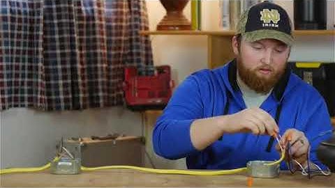 How to Wire a Ceiling Fan Off Another Ceiling Fan