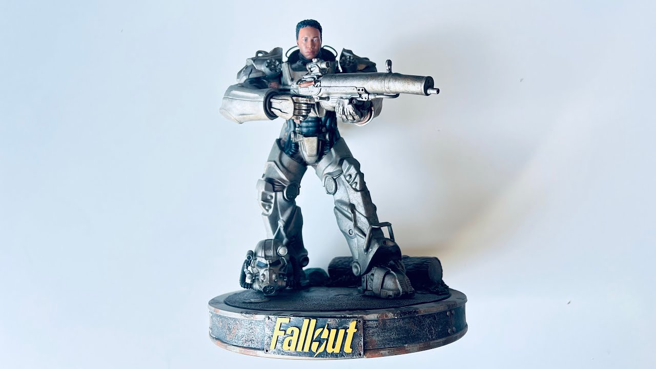 Fallout Maximus Figure - Dark Horse - YouTube