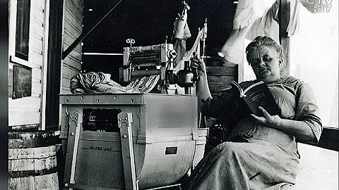 От крахмала до автомата:  история стирки – как появилась первая стиральная машина?