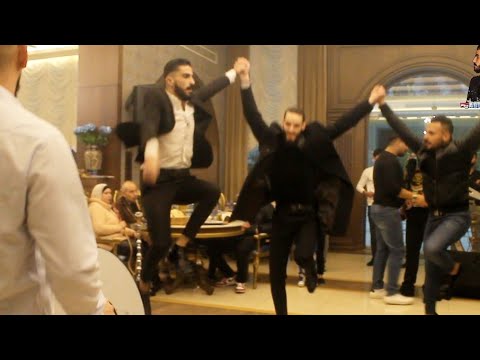 جابو حدا بهل حفلة ليتحداني مفكر حالو قد إبن سوريا فكانت البدايةوالنهاية إلي تم الدعس وصلو للمليون