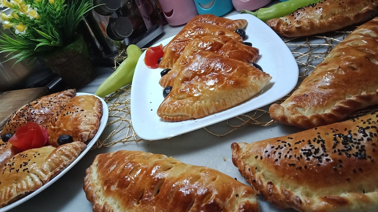 سوفلي بعجينة هشة وقطنية وبشكل مختلف تصلح لجميع المعجنات وللبيتزا روعة - سلطانة الحلويات