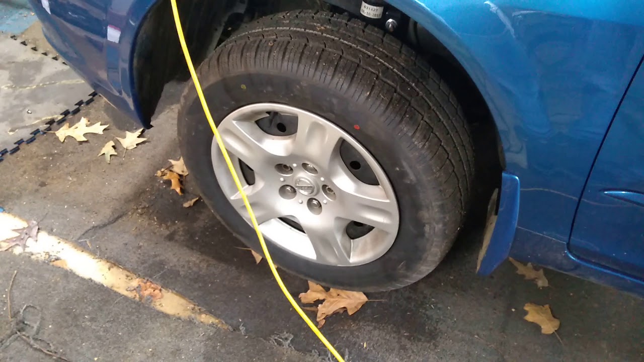 03 Nissan Altima why is it shaking? YouTube