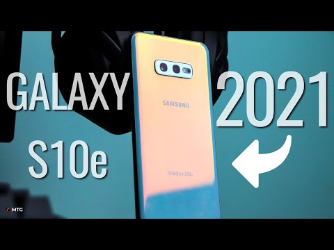 3 Reasons Why You Should BUY The Samsung Galaxy S10e In 2021!