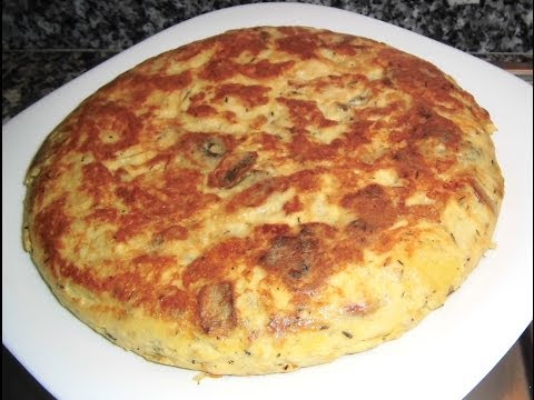 Video: Tortilla De Pollo Y Champiñones