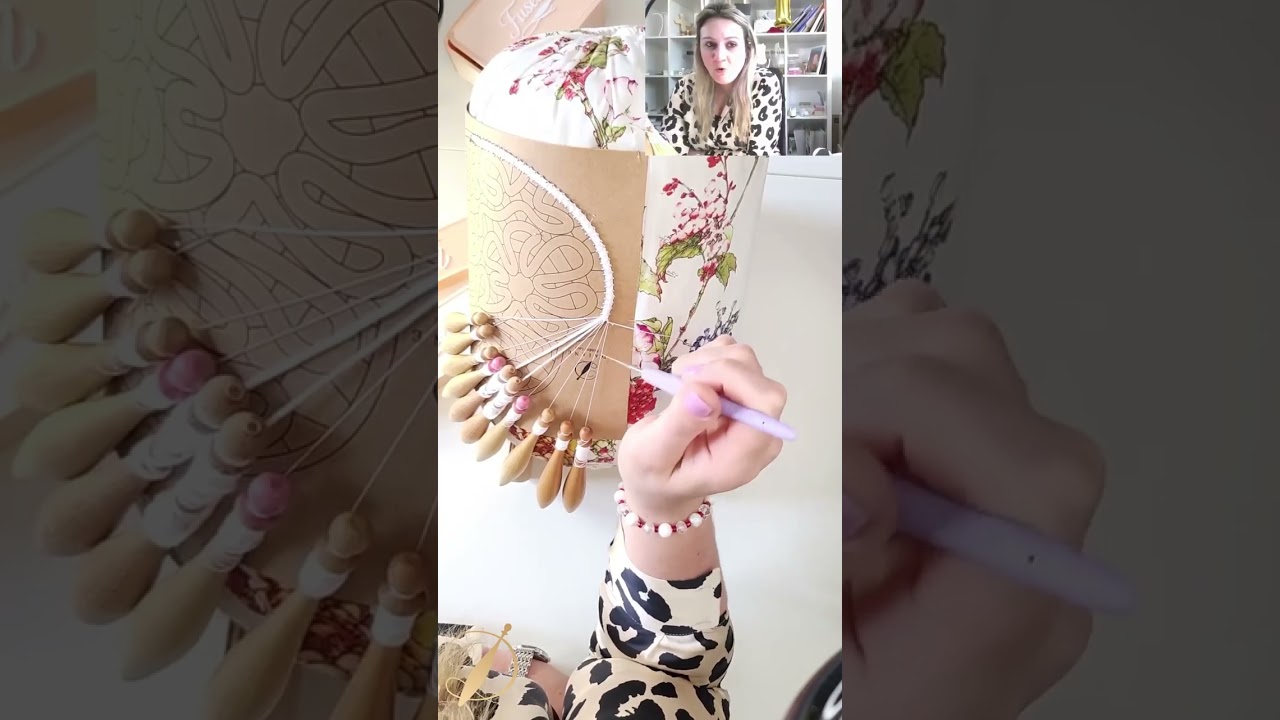 Tutorial Merletto a Tombolo: realizza la tua Borsetta Clic-Clac passo passo