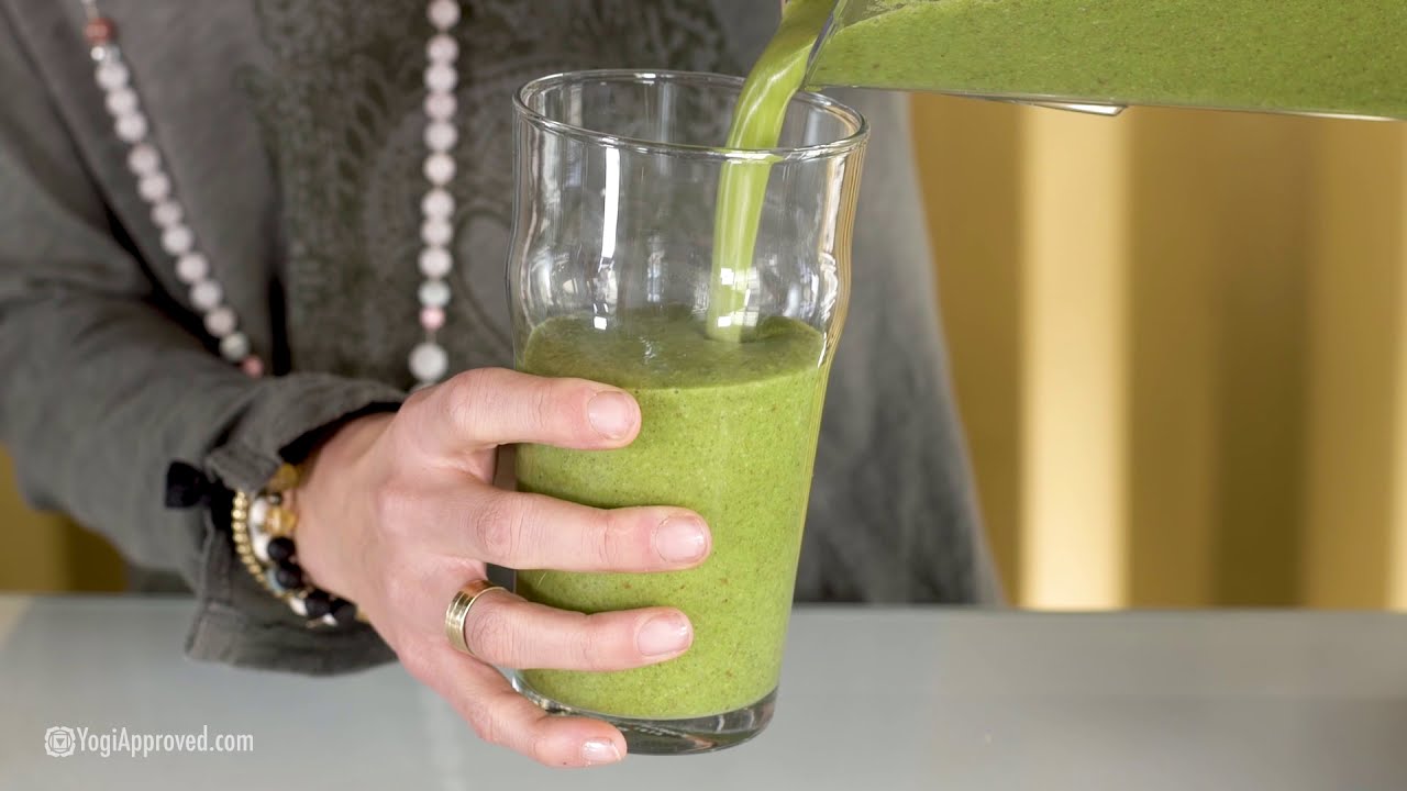 Smoothie Recipe - Moringa Superfood Ginger-Peach Green Smoothie 🤤