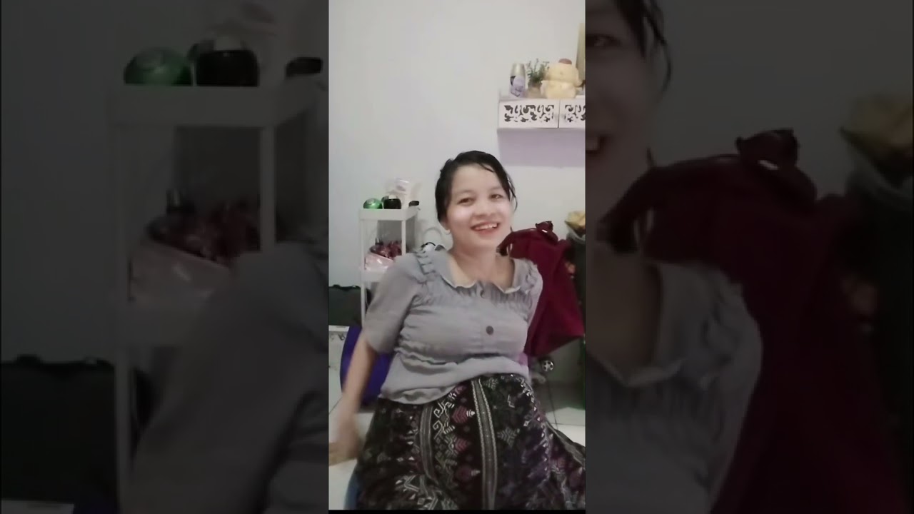 Bumil Elus Perut Gede Banget | 