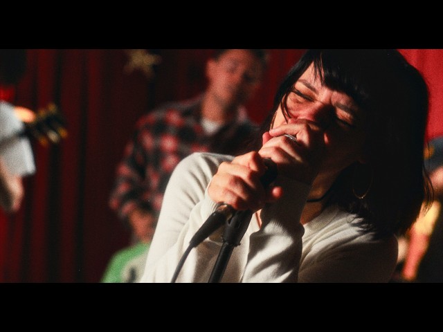 Gouge Away - Stuck In A Dream