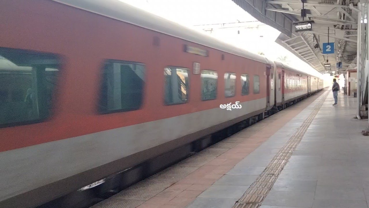 Deadly diesel action | Barmer - Yesvantpur AC Express | rf akshay patel