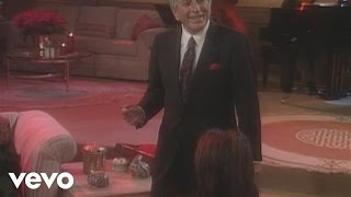 Video thumbnail of "Tony Bennett - I've Got My Love to Keep Me Warm (from A Family Christmas)"