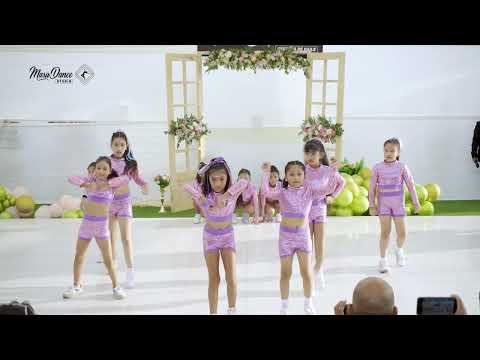 Mix Urbano Niños - CLAUSURA DE VERANO 2023 - Escuela de Baile Maru Dance