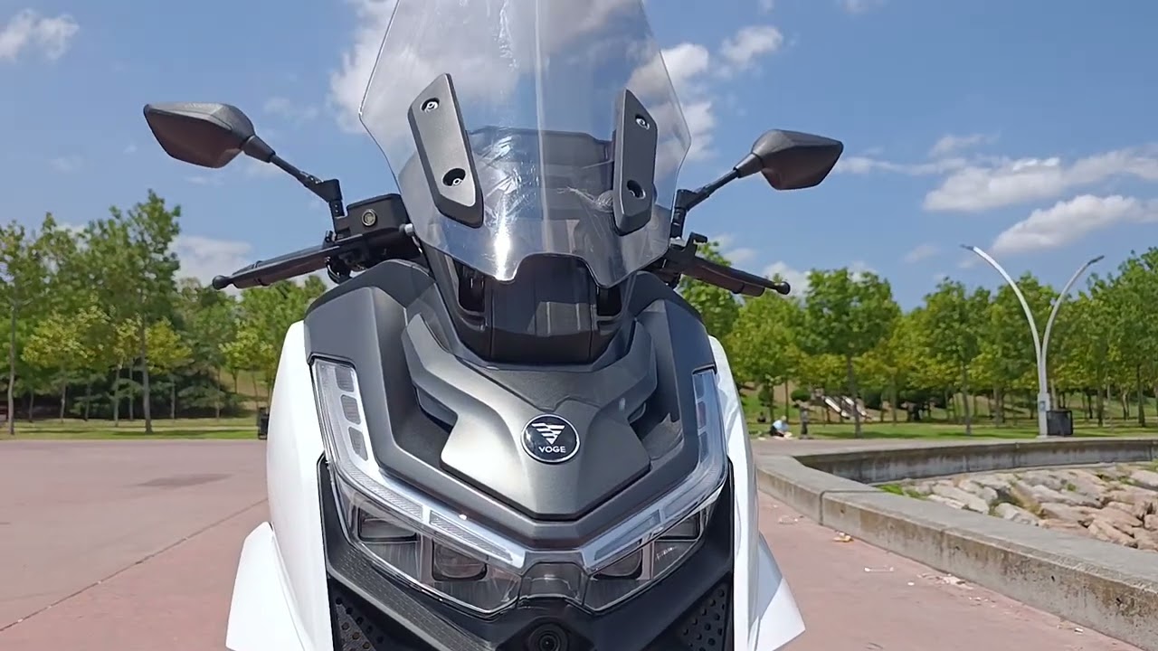 Voge Sr3 İle Başbaşa , Duygusallık , Rüzgarlı Çekim Üzgünün :(