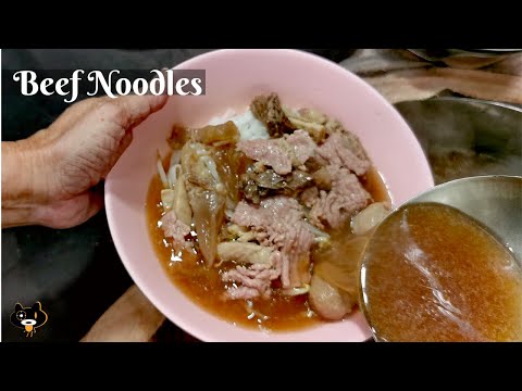 SINGAPORE HAWKER FOOD   Bugis Long House Lim Kee Noodles ()   Golden Mile Food Centre