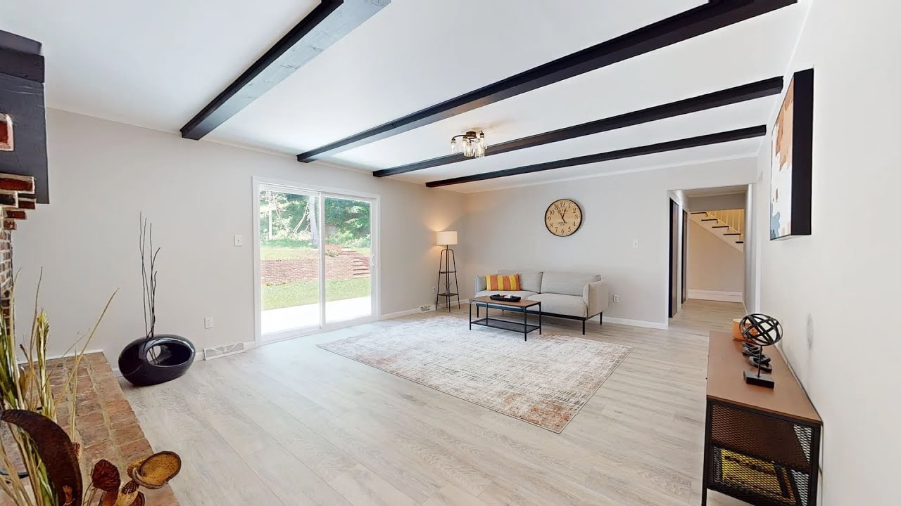 52 Hitchcock Lane, Glen Mills, PA Presented by Krystyna Latsios YouTube