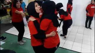 lomba cepit terong ibu ibu latah