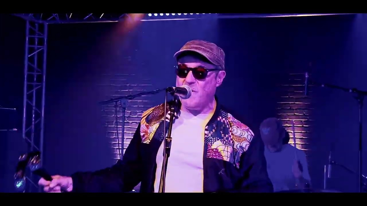 Babe I'm Gonna Leave You- In Zep Tribute de Led Zeppelin