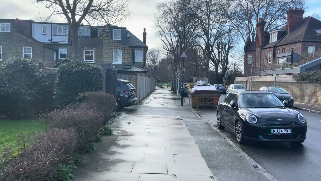 Wimbledon Chase 8 min to walk 