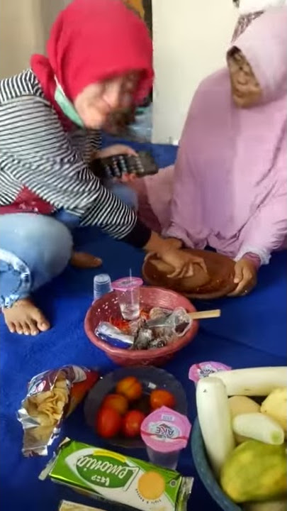 Rebutan cowok