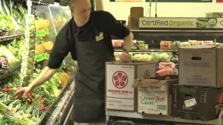 Produce Manager Explains Different Ways of Keeping Vegetables and Fruits Fresh