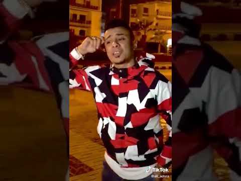 علي قدوره بيغني اغنيه موتو فيا الجدع لرضا البحراوي لايف 