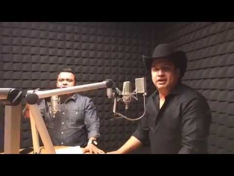 Julión Álvarez y su Norteño Banda en entrevista con Topo para El Tope la mejor de todas