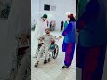 باكستاني يخدع آلاف المرضى بقدراته العلاجية الخارقة.. ما حقيقته؟