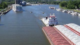 2022-09-04-1 Viewing M.V. Viking Mississippi at MN Levee Park and Wisc. Harbor Bar