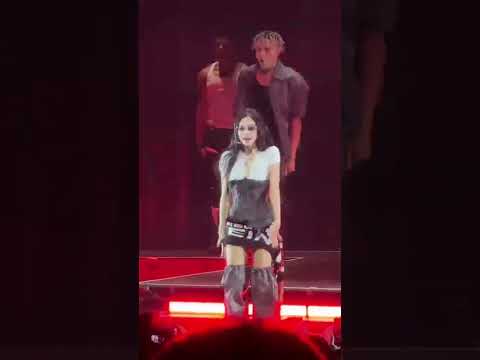 Jinnie S Performance On The Stage On His New Song Like Jinnei