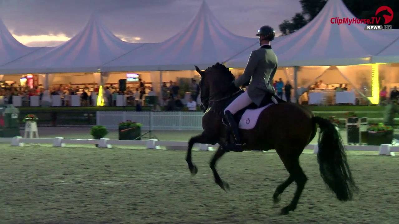 Flanders Dressage Event - Noche Espagnol - Gaetan Bocklandt en Seni Kripton dressuur met neckrope