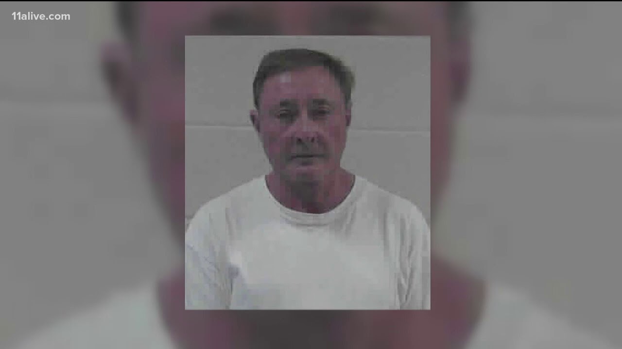 Man accused of killing wife found dead in jail cell - YouTube