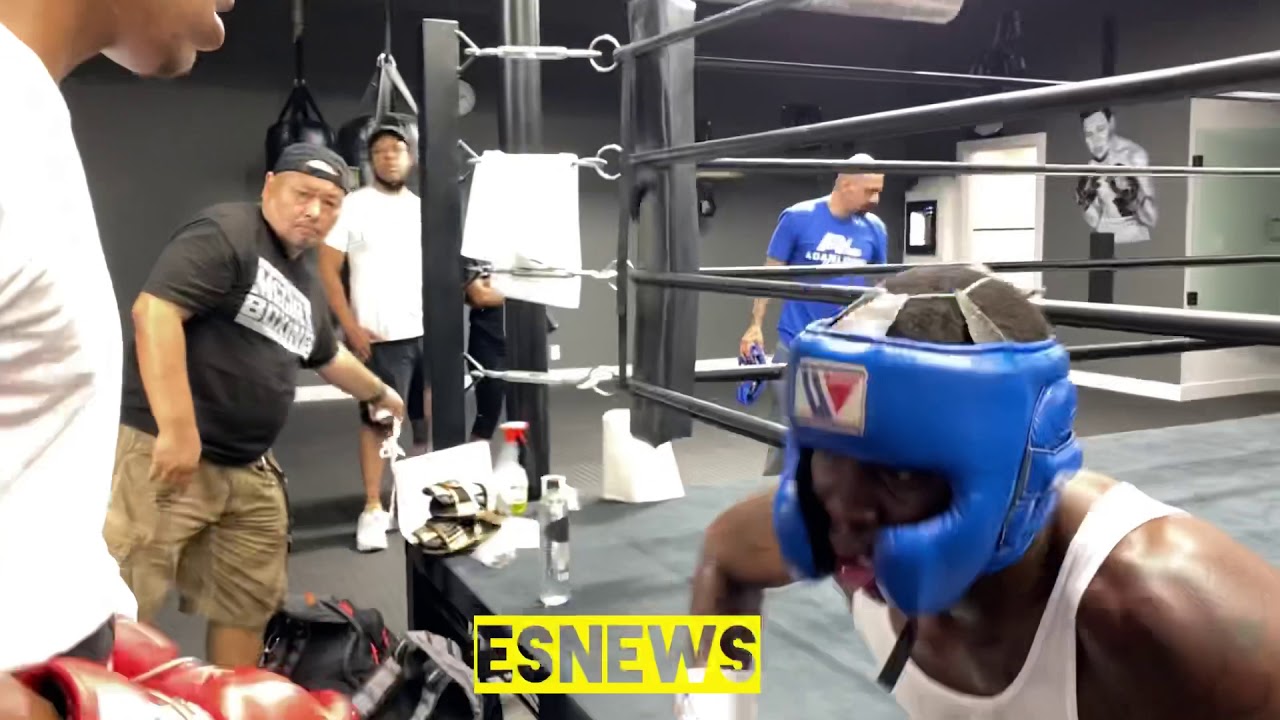 Gervonta Tank Davis Seconds before sparring Esnews boxing - YouTube