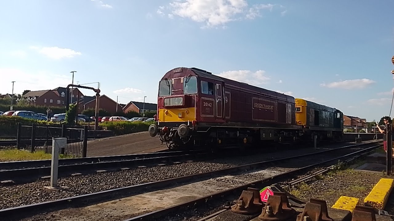 DH class 20s 20189&20142 depart Kidderminster platform 1 to ...
