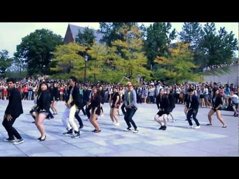 Cornell University: Flash Mob - Gangnam Style