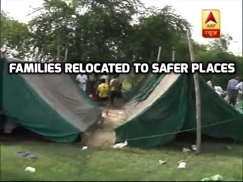 Families Living Near Swollen Yamuna Relocated To Safer Places | ABP News