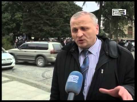 თარაშ მუკბანიანის მკვლელობაში  ბრალდებული რამაზ დევაძის საქმის არსებითი განხილვა გაიმართა