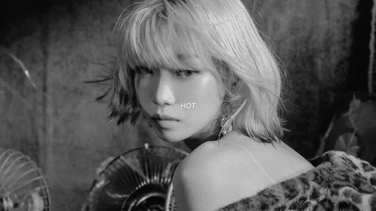 HOT - Le Sserafim (Sped up)