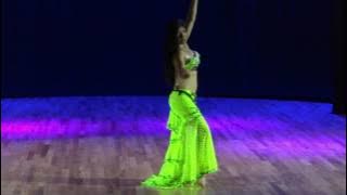 I wanna dance - Farah Solis