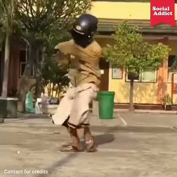 Viral lagi gaezz.....!! Joget pakai sarung lucu abiz