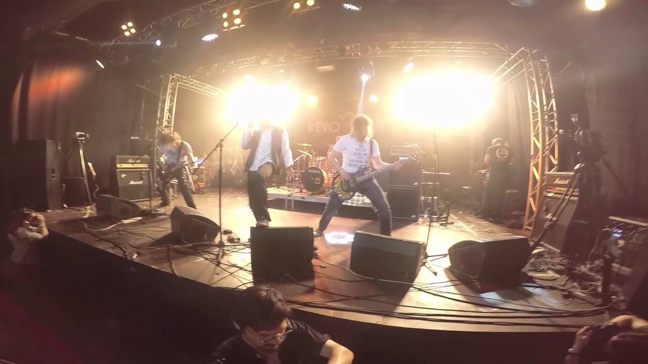 Elise Cries 29.05.2016 Volta club