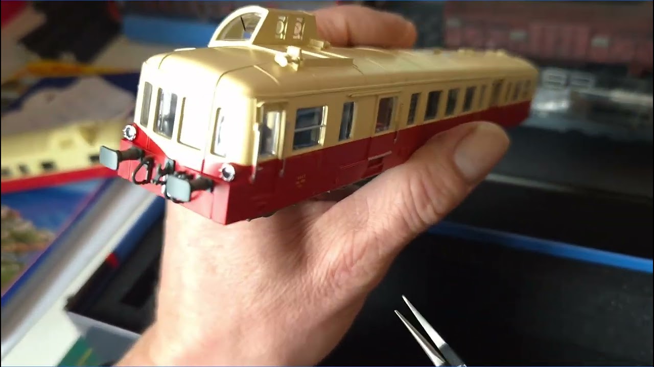 Autorail Picasso X4051 Jouef HO - Occasion Très Bon état - Modifié Aimant