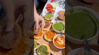 Street style Burger chahte huye bi ni khapaye? #bhawichandiwala #burger #ytshorts #minivlog #food